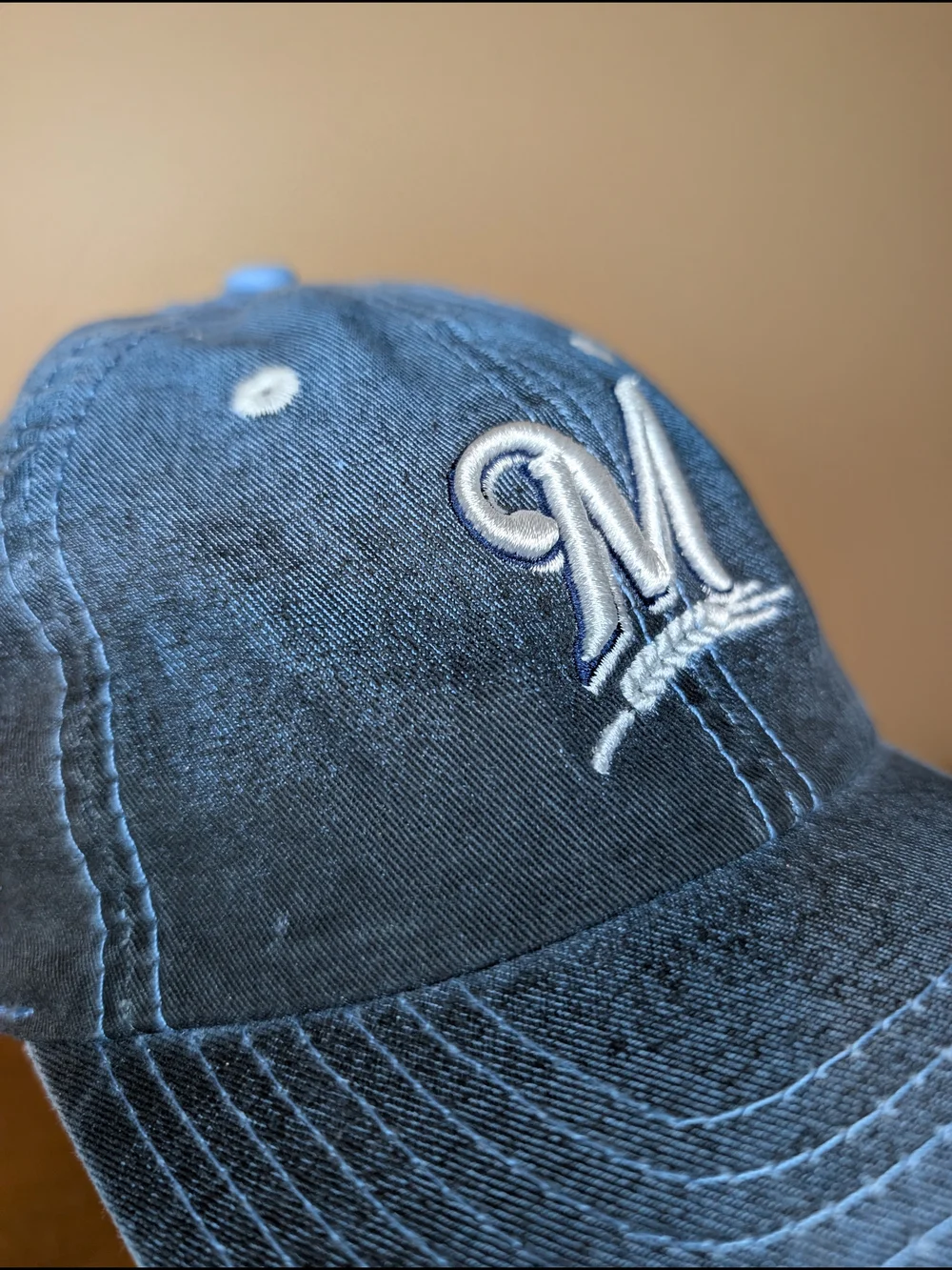 Milwaukee Brewers Women's Embroidered Distressed Navy Baseball Cap